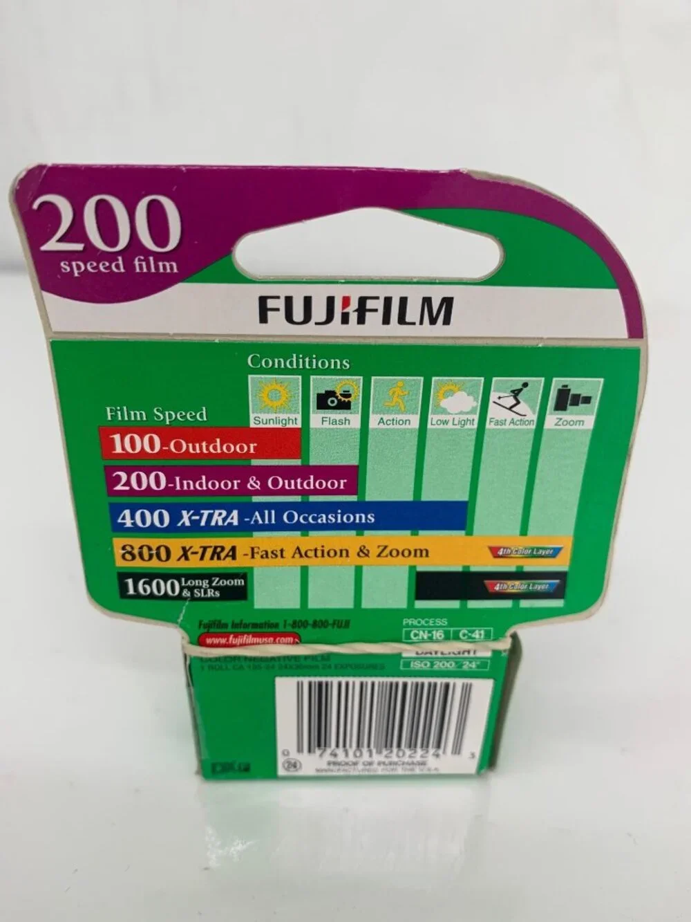 FujiFilm Single Roll 200 Speed 24 Exposure Roll 35mm Film for Color EXPIRED 08/2